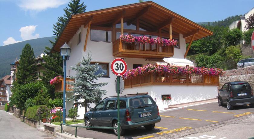 Apartments Dolomie St. Ulrich in Gröden Exterior foto